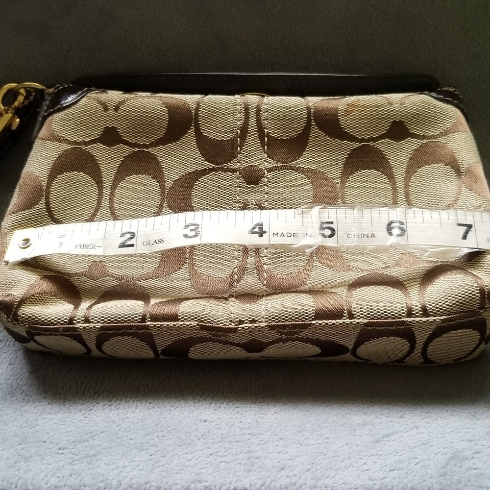 Wristlet - Picture 3 of 4
